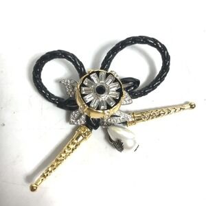 LOUIS VUITTON Black Pearl Leather Brooch